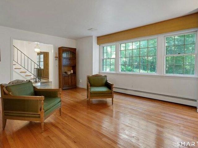 House for sale in Long Ridge, Stamford