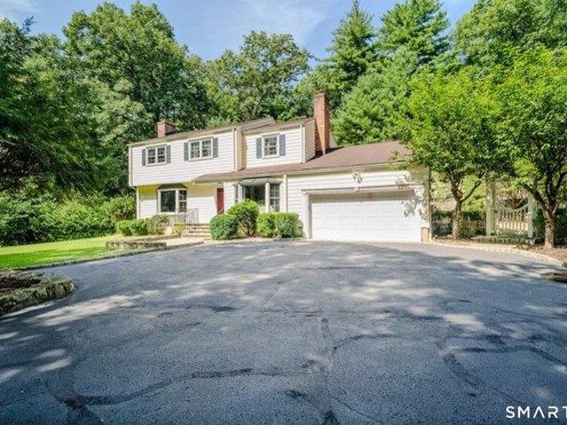 House for sale in Hunting Ridge, Stamford
