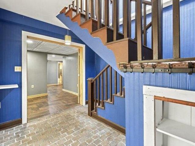 House for sale in Strafford, Strafford County