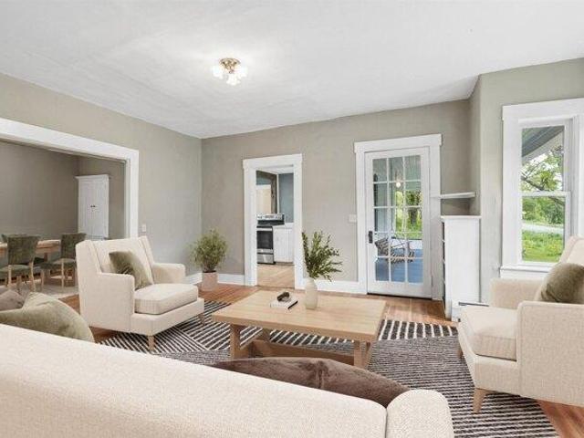 House for sale in Strafford Village Historic District, Strafford