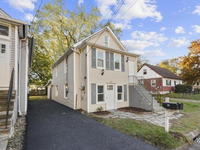House for sale in Stratford, Connecticut