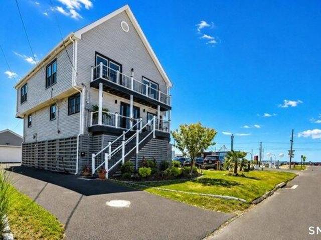 House for sale in Stratford, Connecticut