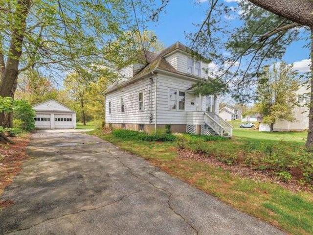 House for sale in Stratford, Connecticut