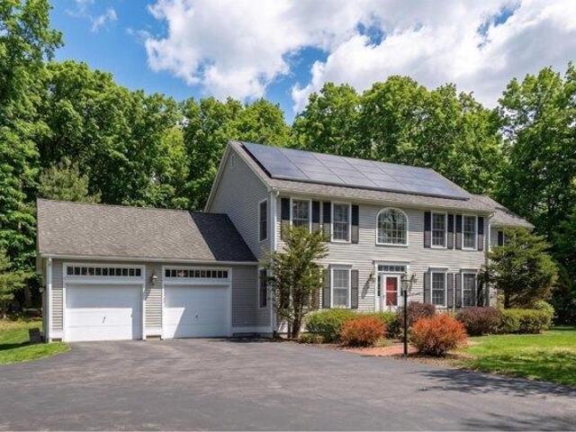 House for sale in New Hampshire