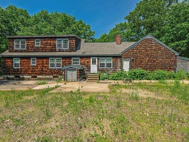 House for sale in New Hampshire