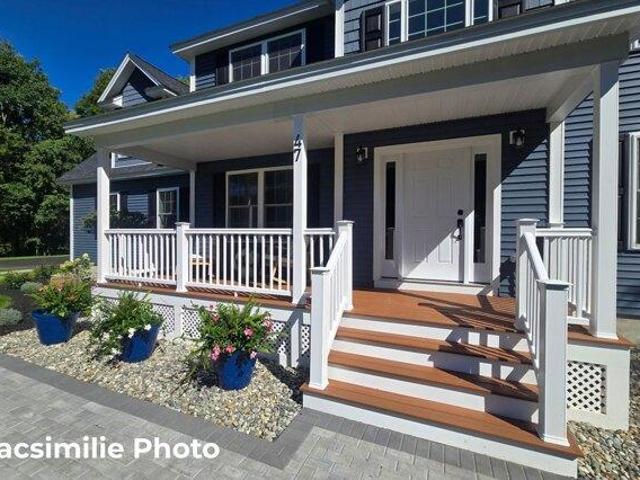 House for sale in Stratham, Rockingham County