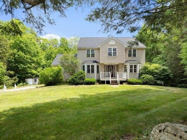 House for sale in Fiskdale, Massachusetts