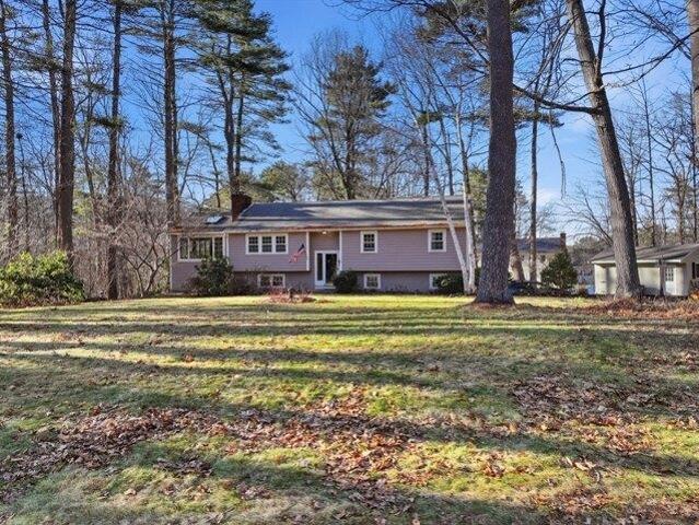 House for sale in Fiskdale, Massachusetts