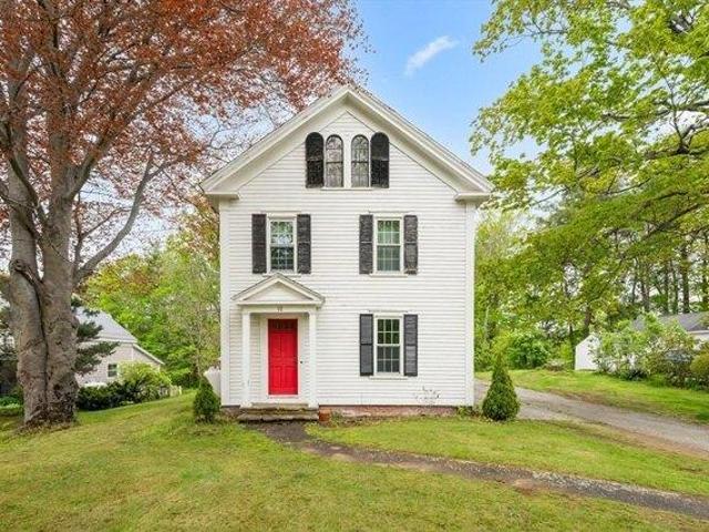 House for sale in Fiskdale, Massachusetts