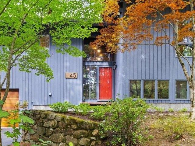 House for sale in Sudbury, Middlesex County