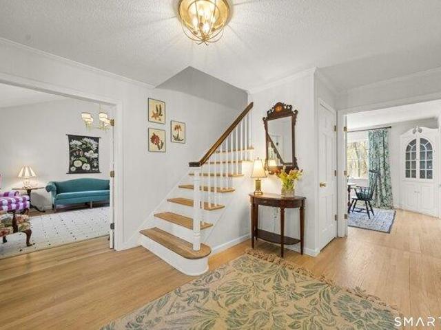 House for sale in Suffield, Connecticut