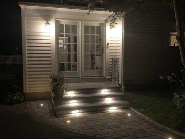 House for sale in Suffield, Connecticut