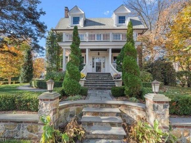 House for sale in Summit, New Jersey
