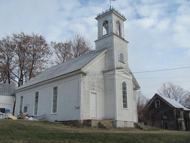 House for sale in Maine