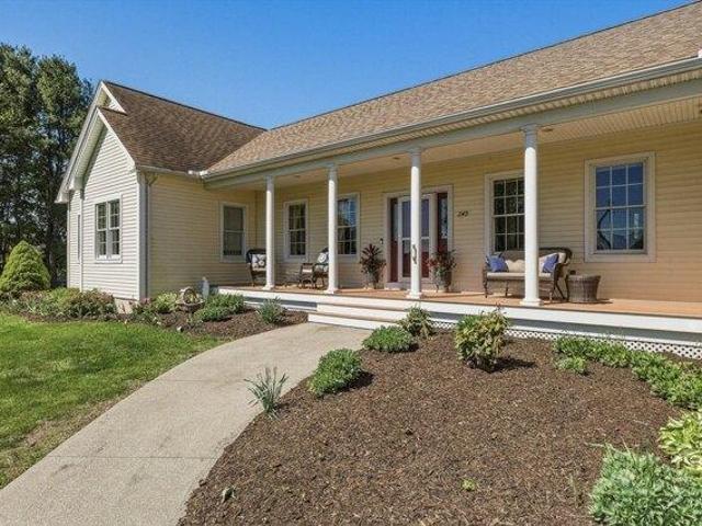 House for sale in Sunderland, Massachusetts