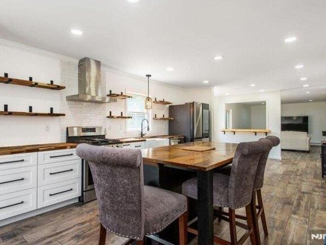 House for sale in Glenwood, New Jersey