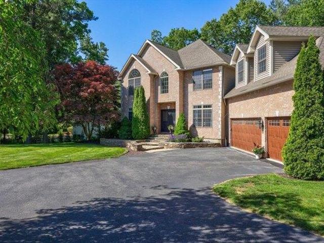 House for sale in Sutton, Massachusetts