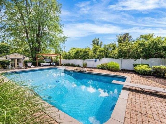 House for sale in Sutton, Massachusetts