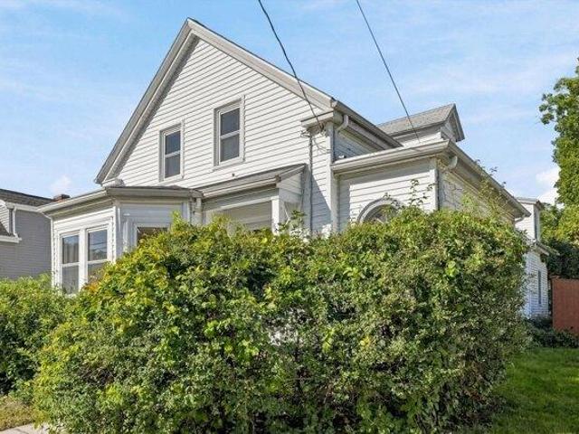 House for sale in Swampscott, Essex County