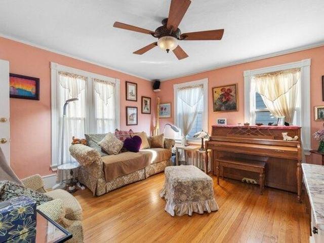 House for sale in Swampscott, Essex County