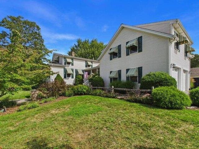 House for sale in Swansea, Bristol County