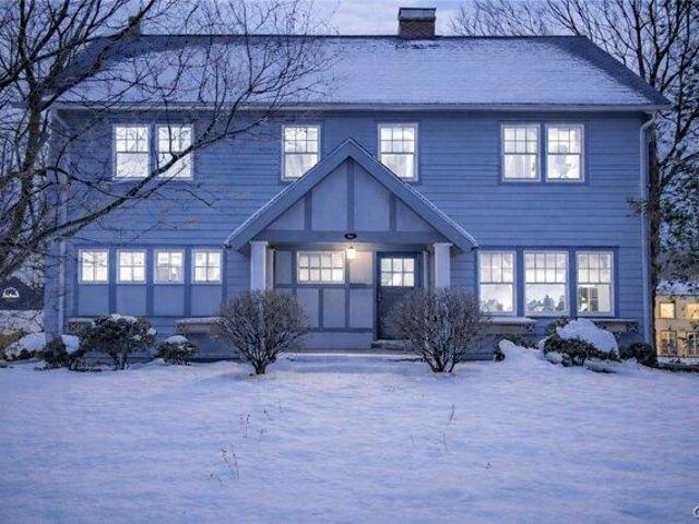 House for sale in Syracuse, New York
