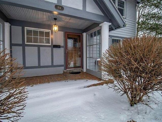 House for sale in Syracuse, New York