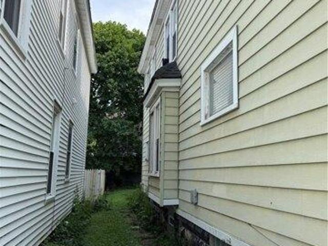 House for sale in Syracuse, New York