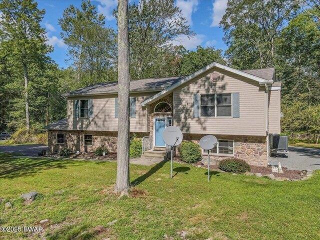 House for sale in Greentown, Pennsylvania