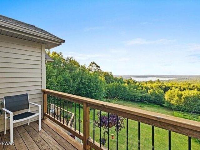 House for sale in Greentown, Pennsylvania