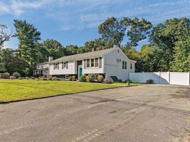 House for sale in Taunton, Bristol County