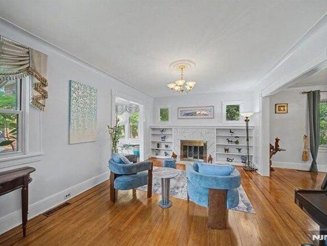 House for sale in Tenafly, New Jersey