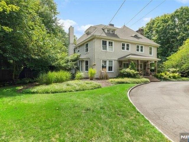 House for sale in Tenafly, New Jersey
