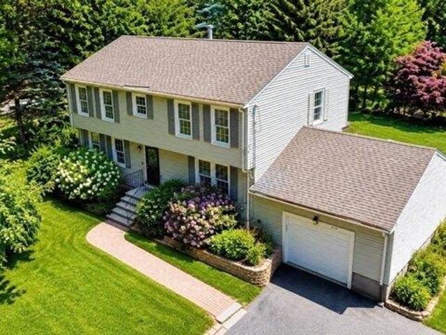 House for sale in Tewksbury, Massachusetts