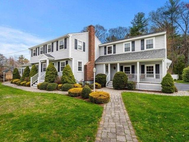 House for sale in Tewksbury, Massachusetts