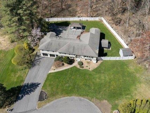 House for sale in Tewksbury, Massachusetts