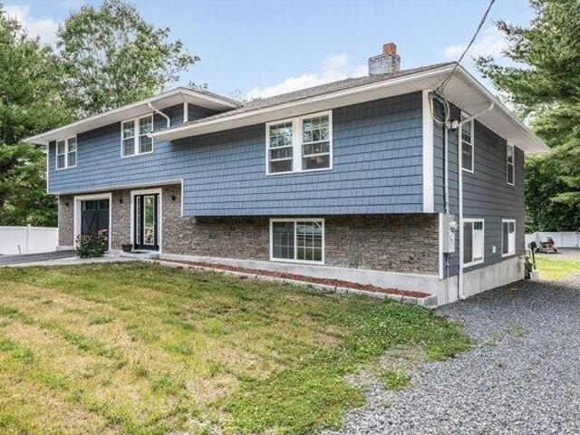 House for sale in Tewksbury, Massachusetts