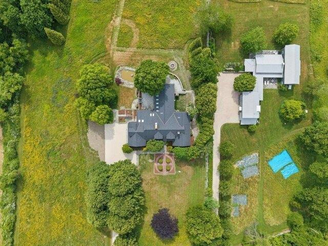 House for sale in Tiverton, Rhode Island