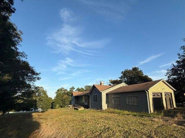 House for sale in Tiverton, Rhode Island