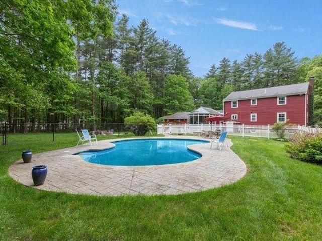 House for sale in Topsfield, Massachusetts