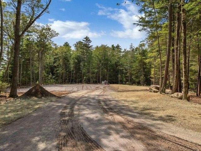 House for sale in Topsham, Sagadahoc County