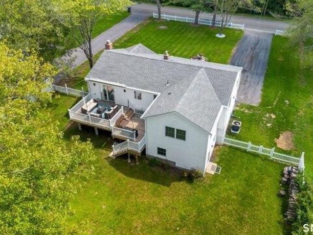 House for sale in Torringford, New Hartford
