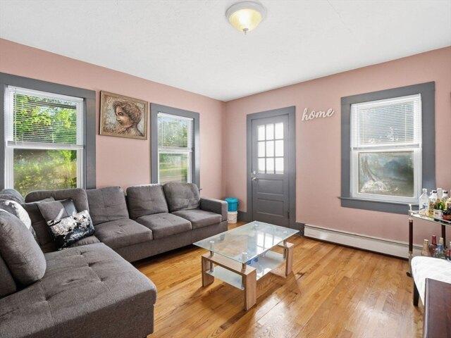 House for sale in Townsend, Massachusetts