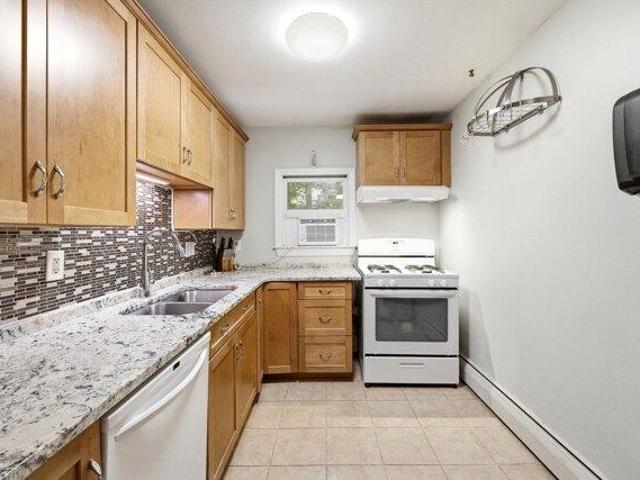 House for sale in Townsend, Massachusetts