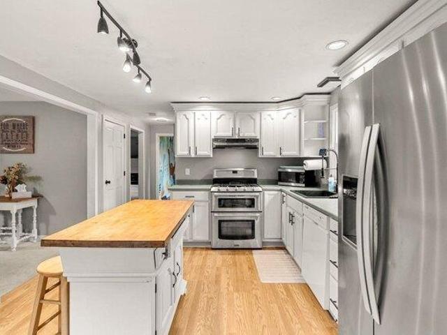 House for sale in Townsend, Massachusetts