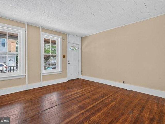 House for sale in Trenton, New Jersey