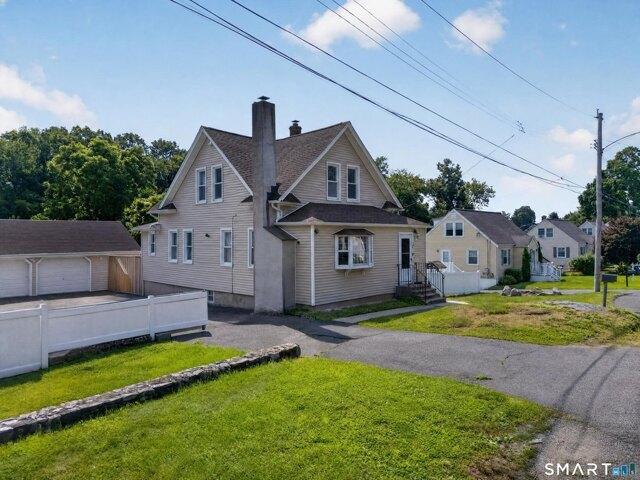House for sale in Trumbull, Connecticut