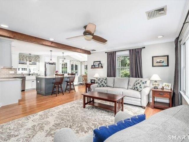 House for sale in Nichols, Trumbull