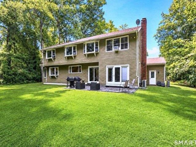 House for sale in Nichols, Trumbull