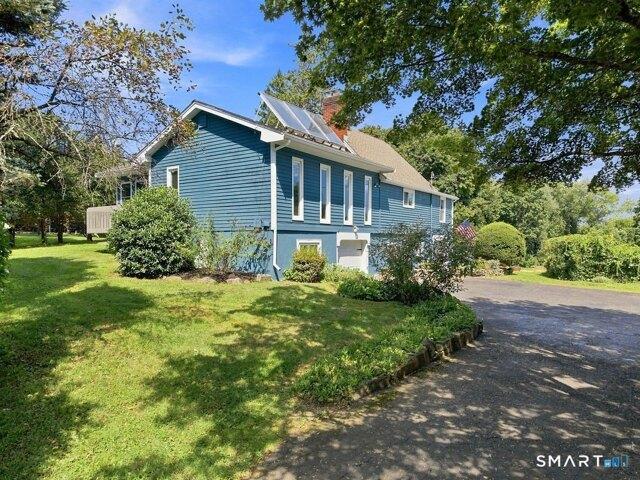 House for sale in Long Hill, Trumbull